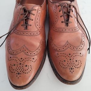 Allen Edmonds Townley Wingtips 10.5 Men
